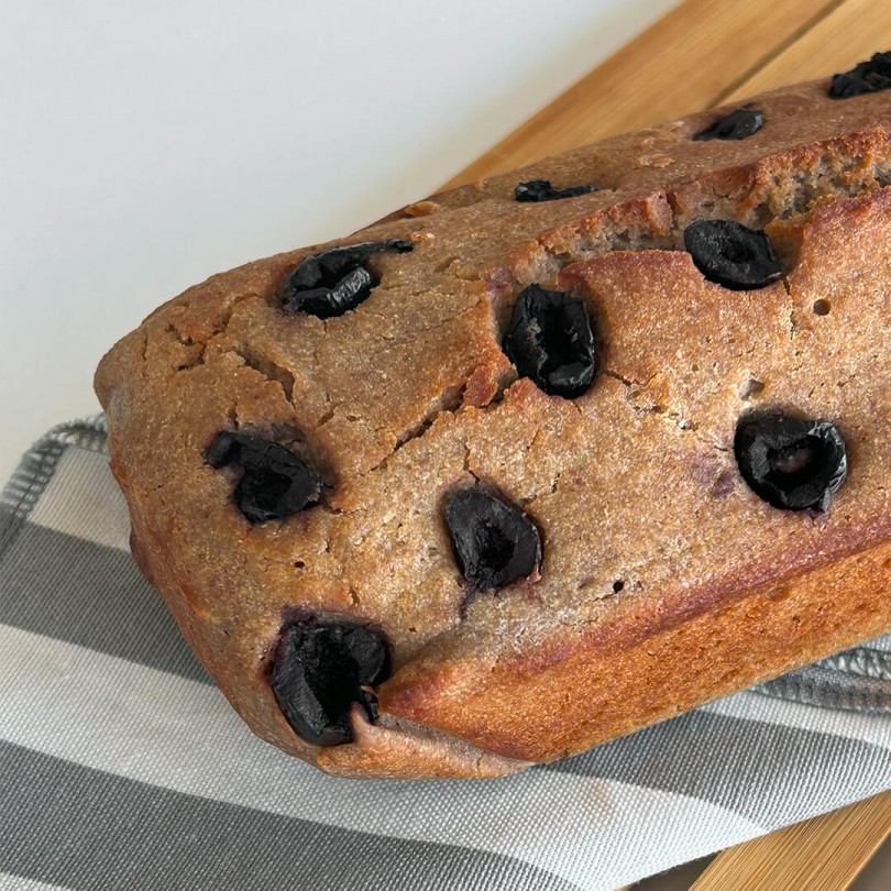 Glutensiz Ekmek Zeytinli Baton Karabuğday Ekmeği 